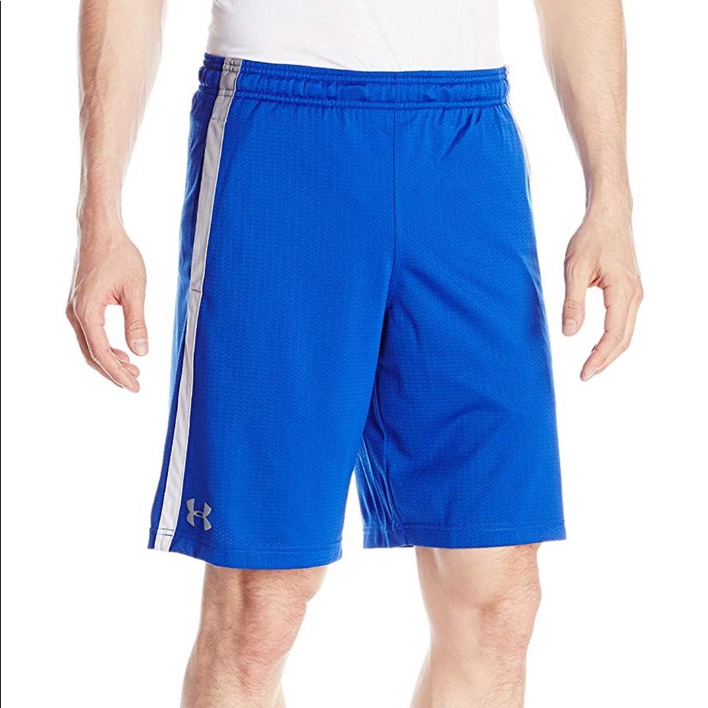 Men’s under armour shorts size medium NWT